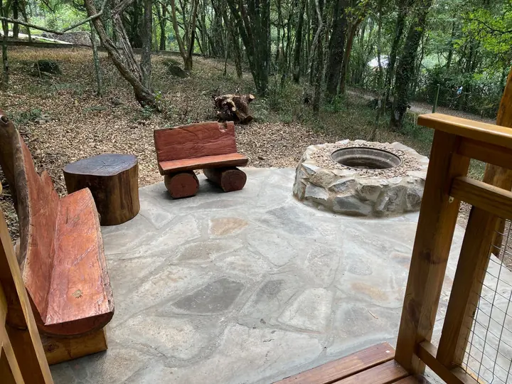 Açude e bosque